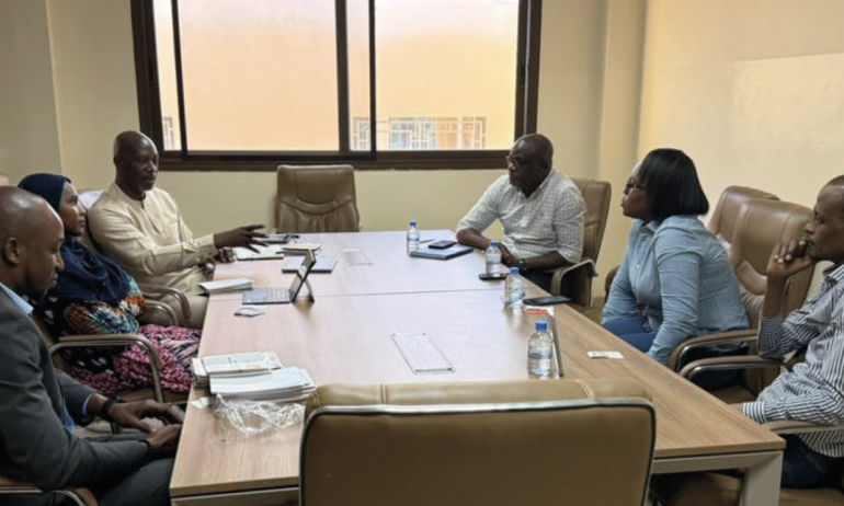 CBA en immersion sur le marché de Bamako avec ADLI pour le lancement de 1Up Energy